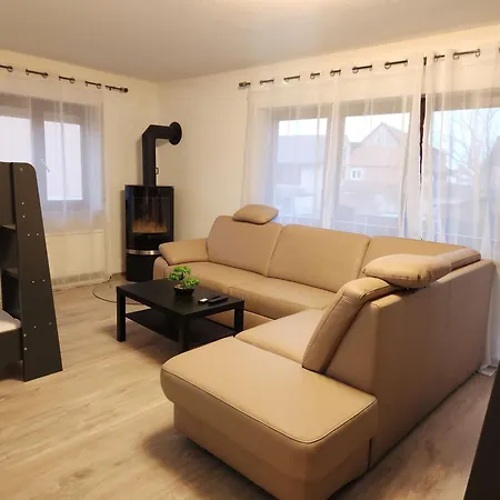 Moon Am Europapark Zentrum 公寓