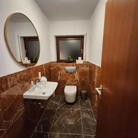 Moon Am Europapark Zentrum Rust